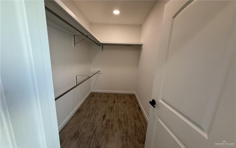 2701 Brownjay Road #4, Weslaco, TX 78596, 3 Habitaciones Habitaciones , ,2 BañosBaños,Residential Lease,En Alquiler,2701 Brownjay Road,466957