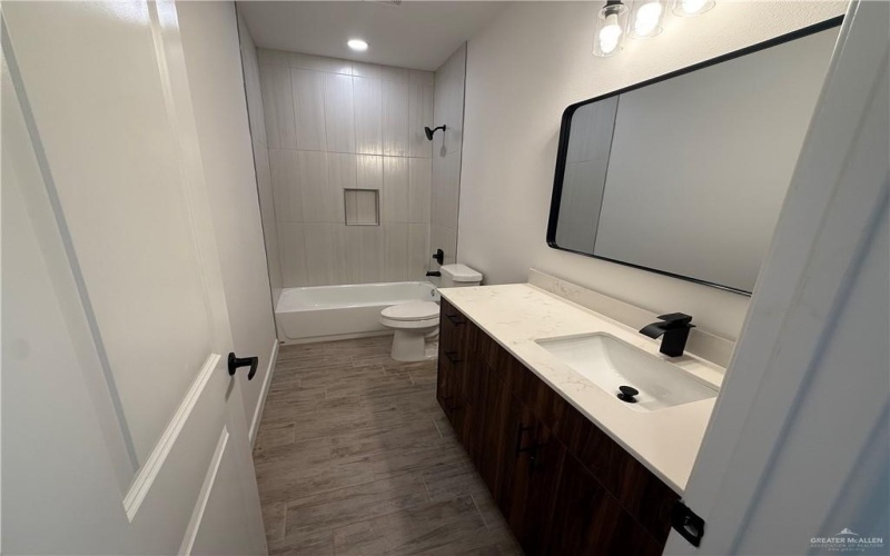 2701 Brownjay Road #4, Weslaco, TX 78596, 3 Habitaciones Habitaciones , ,2 BañosBaños,Residential Lease,En Alquiler,2701 Brownjay Road,466957
