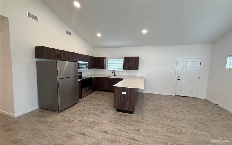 2701 Brownjay Road #4, Weslaco, TX 78596, 3 Habitaciones Habitaciones , ,2 BañosBaños,Residential Lease,En Alquiler,2701 Brownjay Road,466957
