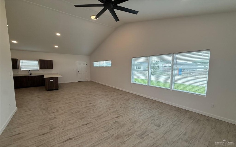 2701 Brownjay Road #4, Weslaco, TX 78596, 3 Habitaciones Habitaciones , ,2 BañosBaños,Residential Lease,En Alquiler,2701 Brownjay Road,466957