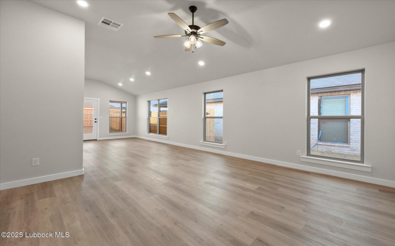 8413 22nd Street, Lubbock, TX 79407, 4 Habitaciones Habitaciones , ,2 BañosBaños,Residential,En Venta,8413 22nd Street,202554527