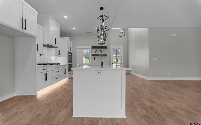 12464 Maplewood Drive, Lindale, TX 75771, 5 Bedrooms Bedrooms, ,3 BathroomsBathrooms,Residential,For Sale,12464 Maplewood Drive,25007431