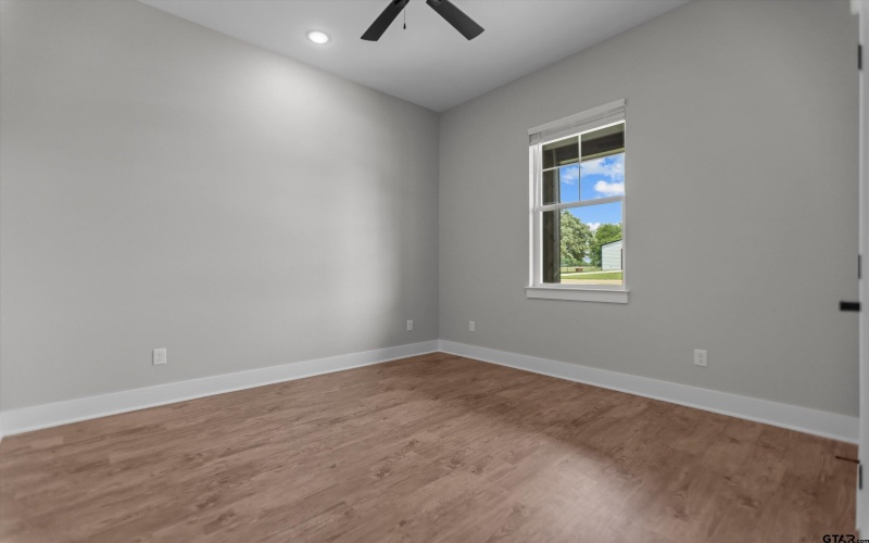 12464 Maplewood Drive, Lindale, TX 75771, 5 Bedrooms Bedrooms, ,3 BathroomsBathrooms,Residential,For Sale,12464 Maplewood Drive,25007431