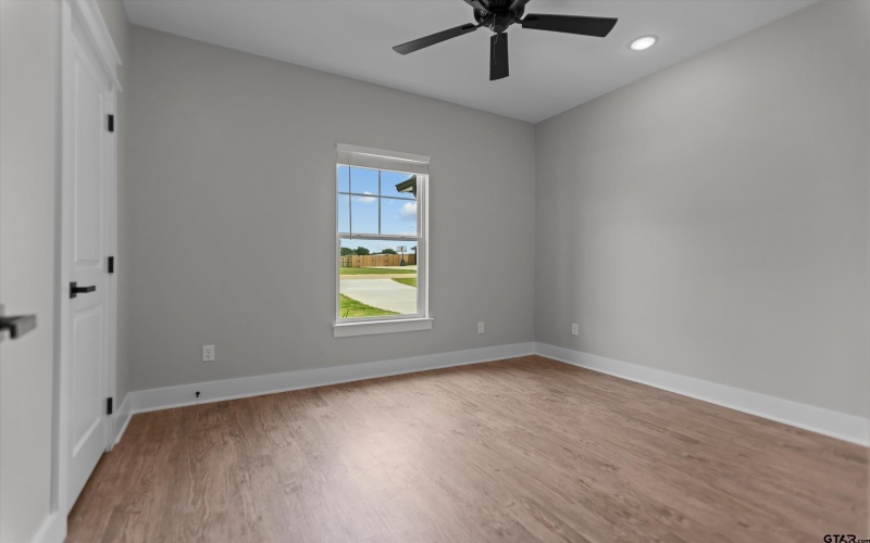 12464 Maplewood Drive, Lindale, TX 75771, 5 Bedrooms Bedrooms, ,3 BathroomsBathrooms,Residential,For Sale,12464 Maplewood Drive,25007431