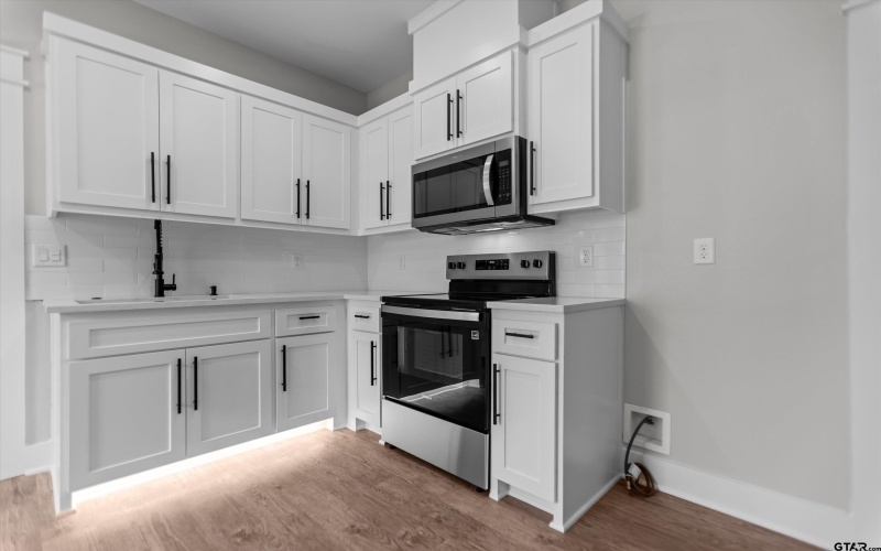 12464 Maplewood Drive, Lindale, TX 75771, 5 Bedrooms Bedrooms, ,3 BathroomsBathrooms,Residential,For Sale,12464 Maplewood Drive,25007431
