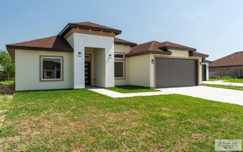 113 REPUBLIC CIR, SAN BENITO, TX 78586, 3 Habitaciones Habitaciones , ,2 BañosBaños,Residential,En Venta,113 REPUBLIC CIR,29758676