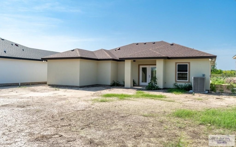 113 REPUBLIC CIR, SAN BENITO, TX 78586, 3 Habitaciones Habitaciones , ,2 BañosBaños,Residential,En Venta,113 REPUBLIC CIR,29758676