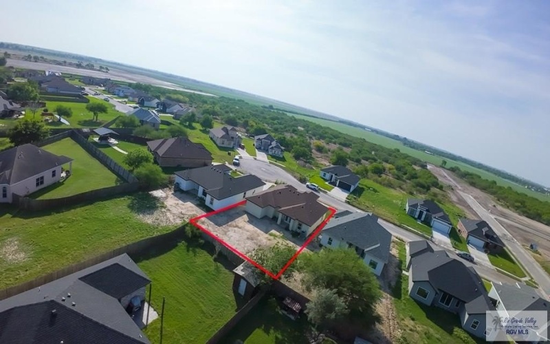 113 REPUBLIC CIR, SAN BENITO, TX 78586, 3 Habitaciones Habitaciones , ,2 BañosBaños,Residential,En Venta,113 REPUBLIC CIR,29758676