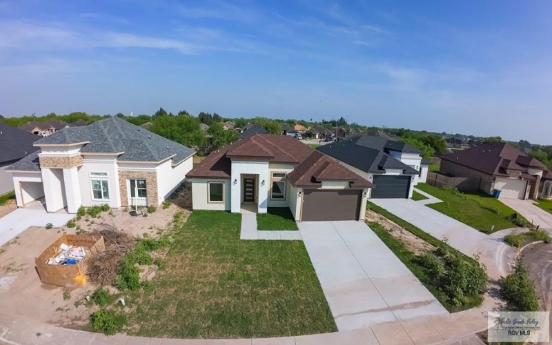 113 REPUBLIC CIR, SAN BENITO, TX 78586, 3 Habitaciones Habitaciones , ,2 BañosBaños,Residential,En Venta,113 REPUBLIC CIR,29758676