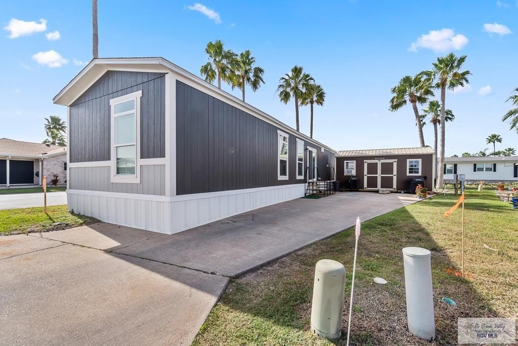 32 SUNDANCE LN., BROWNSVILLE, TX 78526, 2 Bedrooms Bedrooms, ,2 BathroomsBathrooms,Residential,For Sale,32 SUNDANCE LN.,29763982
