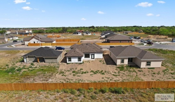 37758 VINEYARD DR., BROWNSVILLE, TX 78521, 3 Habitaciones Habitaciones , ,2 BañosBaños,Residential,En Venta,37758 VINEYARD DR.,29764183