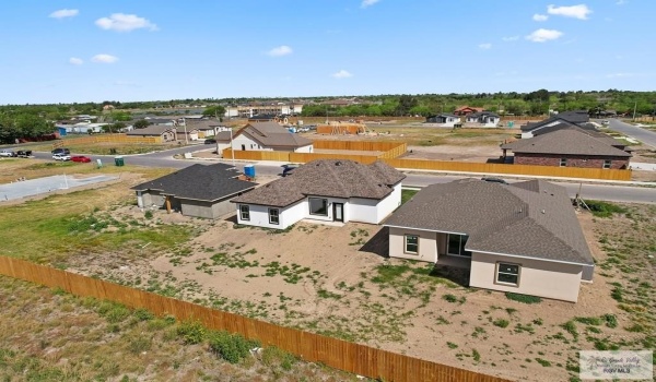 37758 VINEYARD DR., BROWNSVILLE, TX 78521, 3 Habitaciones Habitaciones , ,2 BañosBaños,Residential,En Venta,37758 VINEYARD DR.,29764183