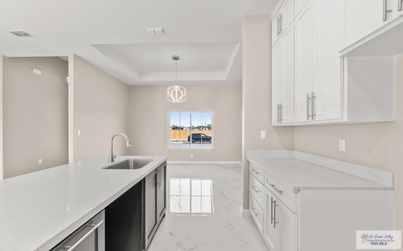 37758 VINEYARD DR., BROWNSVILLE, TX 78521, 3 Habitaciones Habitaciones , ,2 BañosBaños,Residential,En Venta,37758 VINEYARD DR.,29764183