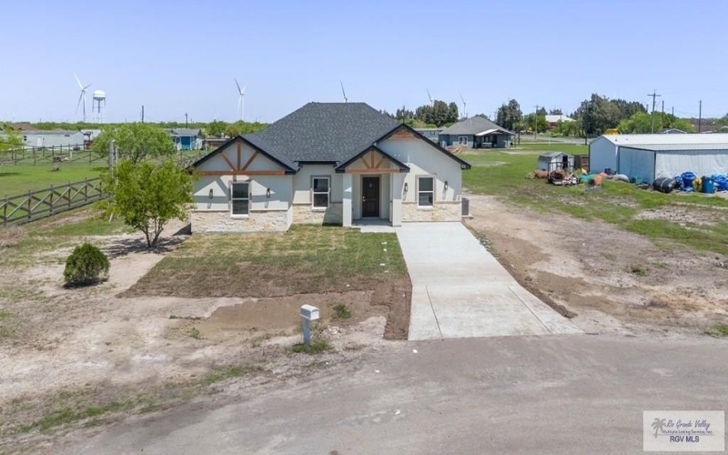 32975 AGAVE ST, LOS FRESNOS, TX 78566, 3 Bedrooms Bedrooms, ,2 BathroomsBathrooms,Residential,For Sale,32975 AGAVE ST,29764377