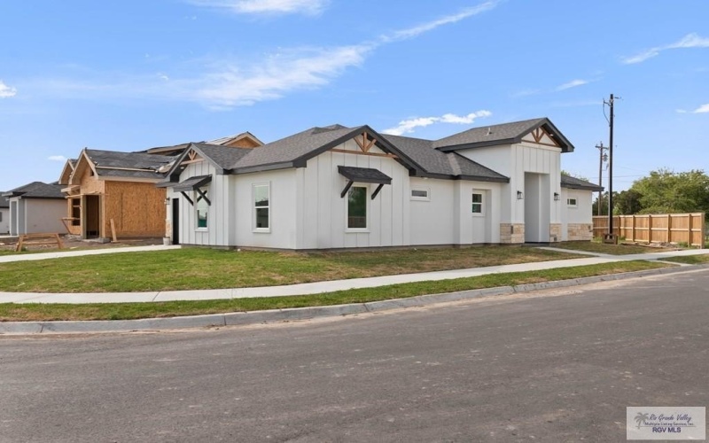 43834 RED VALLEY AVE, BROWNSVILLE, TX 78521, 3 Habitaciones Habitaciones , ,2 BañosBaños,Residential,En Venta,43834 RED VALLEY AVE,29764409