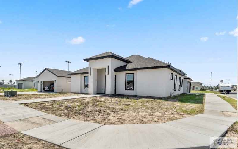 5100 RED RIVER CIR, BROWNSVILLE, TX 78520, 3 Habitaciones Habitaciones , ,2 BañosBaños,Residential,En Venta,5100 RED RIVER CIR,29764534
