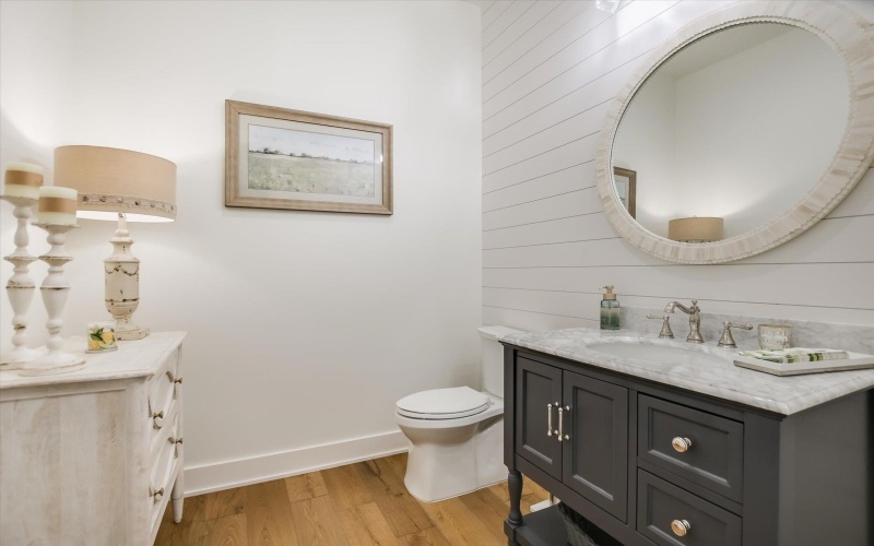 120 Nattie Woods, Horseshoe Bay, TX 78657, 4 Bedrooms Bedrooms, ,5 BathroomsBathrooms,Residential,For Sale,120 Nattie Woods,173375