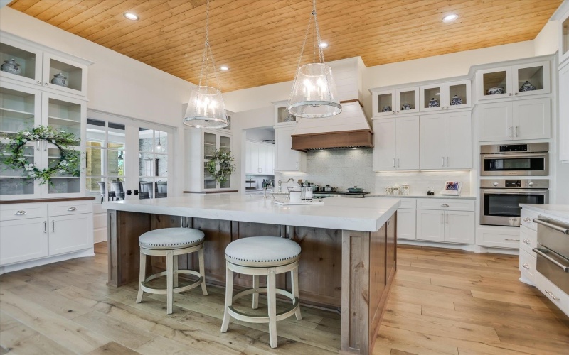 120 Nattie Woods, Horseshoe Bay, TX 78657, 4 Bedrooms Bedrooms, ,5 BathroomsBathrooms,Residential,For Sale,120 Nattie Woods,173375