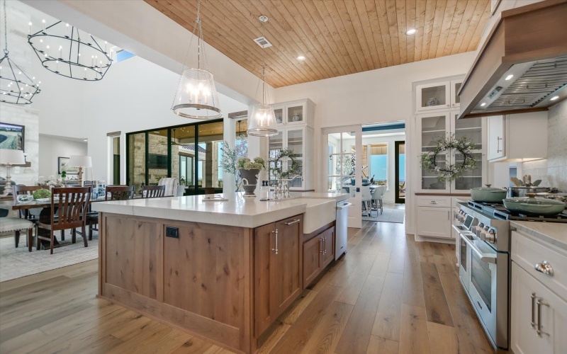 120 Nattie Woods, Horseshoe Bay, TX 78657, 4 Bedrooms Bedrooms, ,5 BathroomsBathrooms,Residential,For Sale,120 Nattie Woods,173375