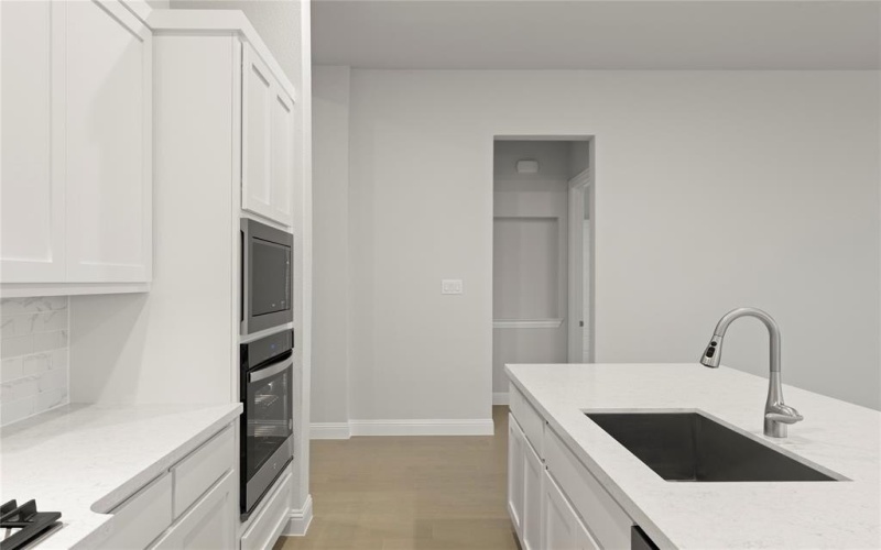 1004 Roys, Rockwall, TX 75087, 4 Bedrooms Bedrooms, ,5 BathroomsBathrooms,Residential,For Sale,1004 Roys,20742293
