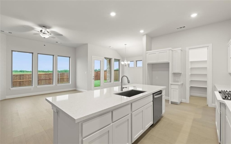 1004 Roys, Rockwall, TX 75087, 4 Bedrooms Bedrooms, ,5 BathroomsBathrooms,Residential,For Sale,1004 Roys,20742293