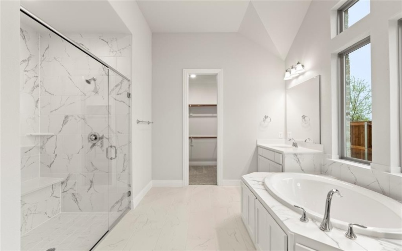 1004 Roys, Rockwall, TX 75087, 4 Bedrooms Bedrooms, ,5 BathroomsBathrooms,Residential,For Sale,1004 Roys,20742293
