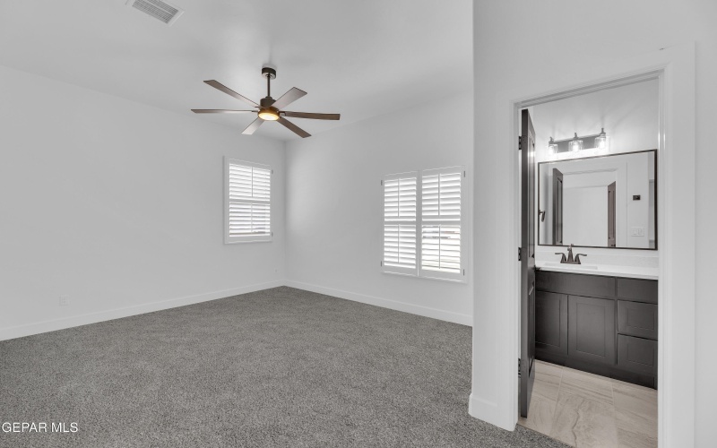 15040 Hinojos Ave Avenue, El Paso, TX 79938, 4 Bedrooms Bedrooms, ,5 BathroomsBathrooms,Residential,For Sale,15040 Hinojos Ave Avenue,922673