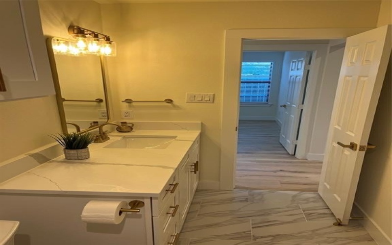 214 E 15th Avenue, Corsicana, TX 75110, 4 Habitaciones Habitaciones , ,2 BañosBaños,Residential,En Venta,214 E 15th Avenue,20742901
