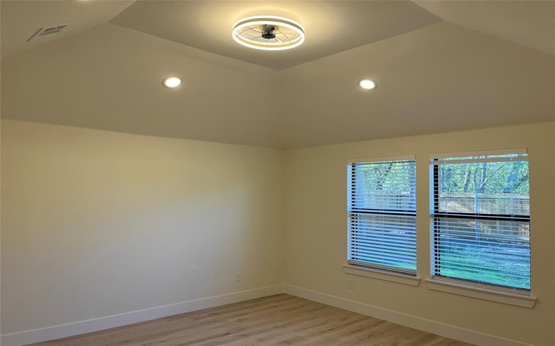 214 E 15th Avenue, Corsicana, TX 75110, 4 Habitaciones Habitaciones , ,2 BañosBaños,Residential,En Venta,214 E 15th Avenue,20742901