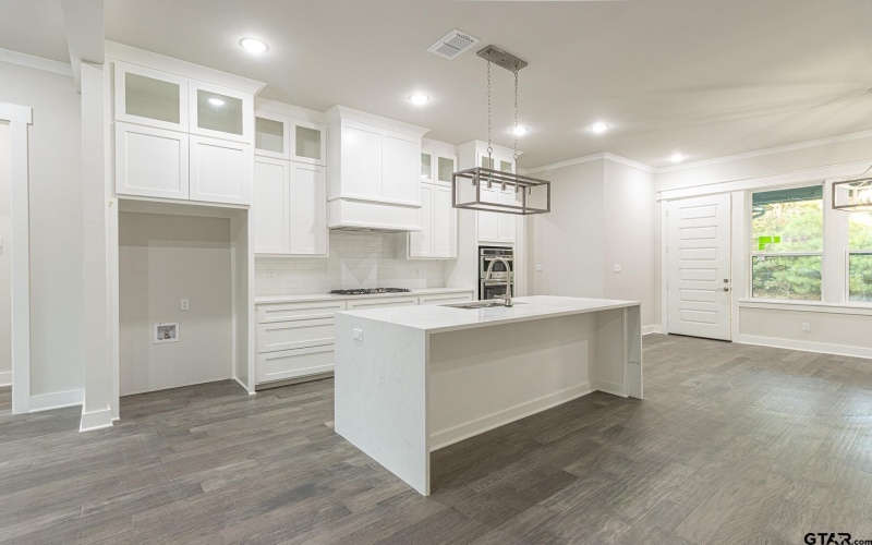 3928 Hogan Dr, Tyler, TX 75709, 4 Bedrooms Bedrooms, ,2 BathroomsBathrooms,Residential,For Sale,3928 Hogan Dr,25007388