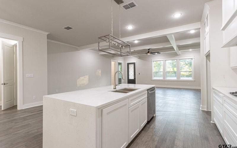 3928 Hogan Dr, Tyler, TX 75709, 4 Bedrooms Bedrooms, ,2 BathroomsBathrooms,Residential,For Sale,3928 Hogan Dr,25007388