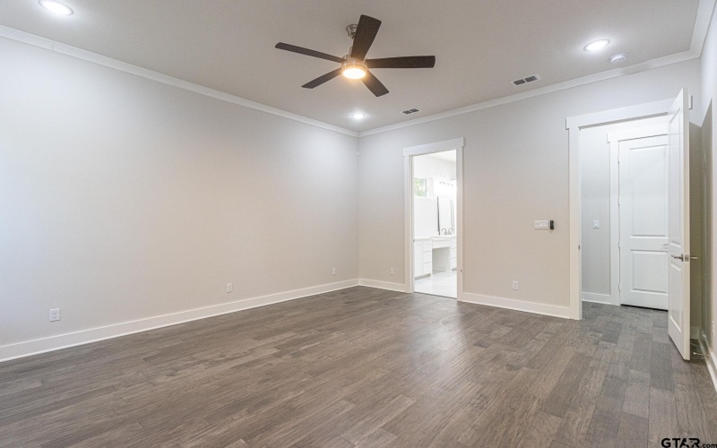 3928 Hogan Dr, Tyler, TX 75709, 4 Bedrooms Bedrooms, ,2 BathroomsBathrooms,Residential,For Sale,3928 Hogan Dr,25007388