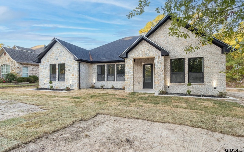 3928 Hogan Dr, Tyler, TX 75709, 4 Bedrooms Bedrooms, ,2 BathroomsBathrooms,Residential,For Sale,3928 Hogan Dr,25007388
