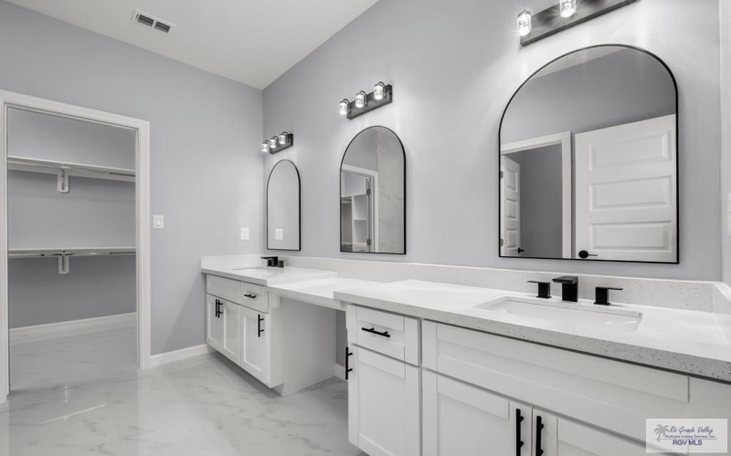 8608 JUPITER ST., BROWNSVILLE, TX 78521, 4 Habitaciones Habitaciones , ,2 BañosBaños,Residential,En Venta,8608 JUPITER ST.,29763501