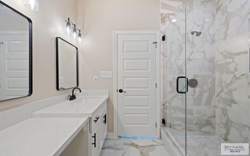 727 N MILAM ST., SAN BENITO, TX 78586, 3 Habitaciones Habitaciones , ,2 BañosBaños,Residential,En Venta,727 N MILAM ST.,29765267