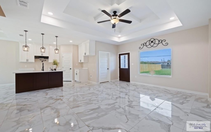 727 N MILAM ST., SAN BENITO, TX 78586, 3 Habitaciones Habitaciones , ,2 BañosBaños,Residential,En Venta,727 N MILAM ST.,29765267