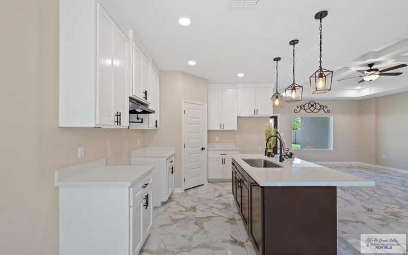 727 N MILAM ST., SAN BENITO, TX 78586, 3 Habitaciones Habitaciones , ,2 BañosBaños,Residential,En Venta,727 N MILAM ST.,29765267