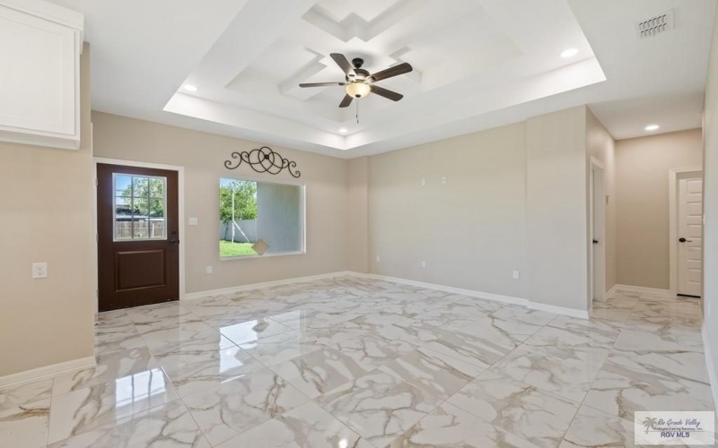 727 N MILAM ST., SAN BENITO, TX 78586, 3 Habitaciones Habitaciones , ,2 BañosBaños,Residential,En Venta,727 N MILAM ST.,29765267