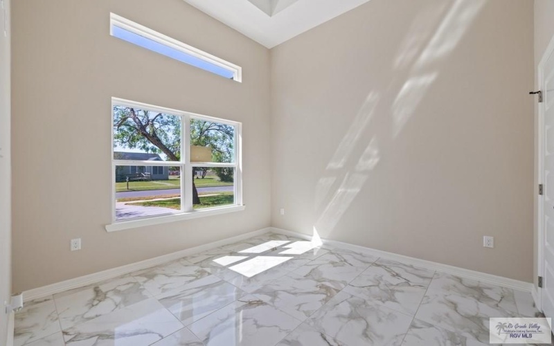 727 N MILAM ST., SAN BENITO, TX 78586, 3 Habitaciones Habitaciones , ,2 BañosBaños,Residential,En Venta,727 N MILAM ST.,29765267