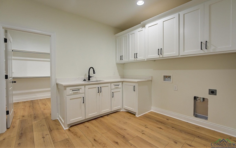 143 Bronco, Texarkana, TX 75503, 4 Bedrooms Bedrooms, ,2 BathroomsBathrooms,Residential,For Sale,143 Bronco,20253358