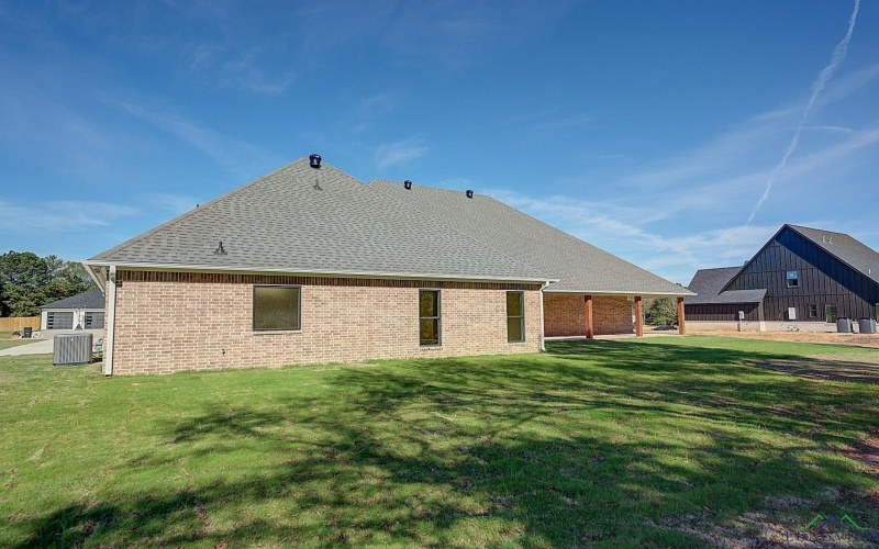 143 Bronco, Texarkana, TX 75503, 4 Bedrooms Bedrooms, ,2 BathroomsBathrooms,Residential,For Sale,143 Bronco,20253358