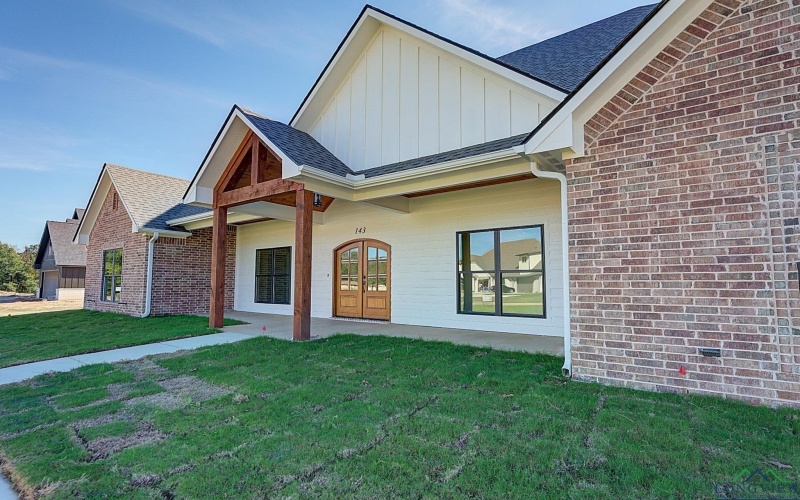 143 Bronco, Texarkana, TX 75503, 4 Bedrooms Bedrooms, ,2 BathroomsBathrooms,Residential,For Sale,143 Bronco,20253358