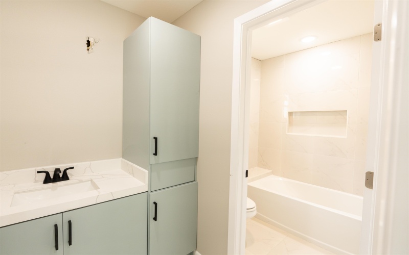1625 Tutor Dr., Laredo, TX 78046, 3 Bedrooms Bedrooms, ,2 BathroomsBathrooms,Residential,For Sale,1625 Tutor Dr.,20252079