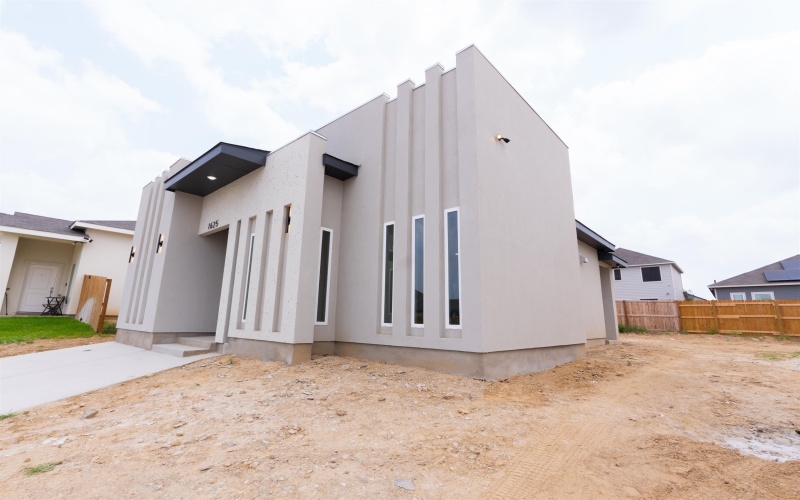 1625 Tutor Dr., Laredo, TX 78046, 3 Bedrooms Bedrooms, ,2 BathroomsBathrooms,Residential,For Sale,1625 Tutor Dr.,20252079