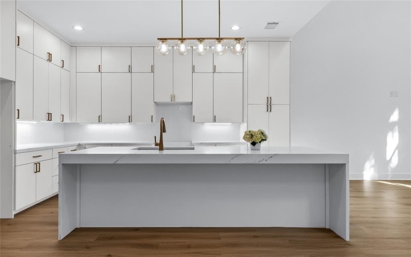 2320-2322 Arroyo Avenue, Dallas, TX 75219, 6 Bedrooms Bedrooms, ,7 BathroomsBathrooms,Residential Multi Family,For Sale,2320-2322 Arroyo Avenue,20775292