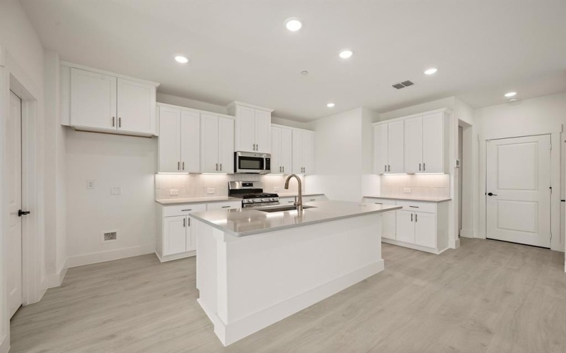 2628 Red Tailed Hawk Lane, McKinney, TX 75071, 3 Bedrooms Bedrooms, ,2 BathroomsBathrooms,Residential,For Sale,2628 Red Tailed Hawk Lane,20902001