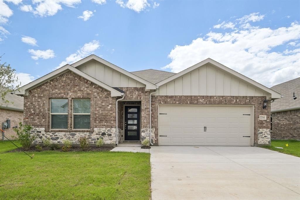 2216 Lone Star Lane, Seagoville, TX 75159, 3 Bedrooms Bedrooms, ,2 BathroomsBathrooms,Residential,For Sale,2216 Lone Star Lane,20883507