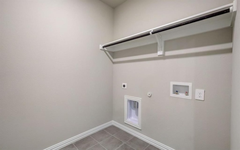 2216 Lone Star Lane, Seagoville, TX 75159, 3 Bedrooms Bedrooms, ,2 BathroomsBathrooms,Residential,For Sale,2216 Lone Star Lane,20883507