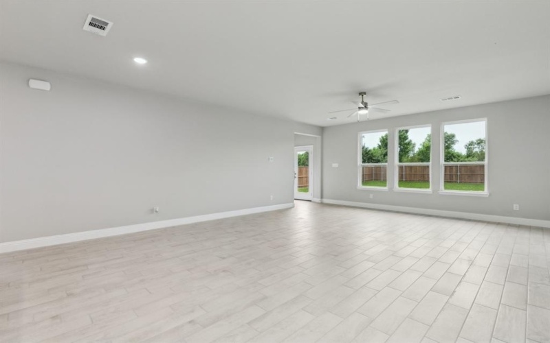 1135 Bermuda Bend, Seagoville, TX 75159, 3 Bedrooms Bedrooms, ,2 BathroomsBathrooms,Residential,For Sale,1135 Bermuda Bend,20889959