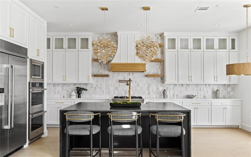 9974 Witham, Dallas, TX 75220, 5 Bedrooms Bedrooms, ,6 BathroomsBathrooms,Residential,For Sale,9974 Witham,20873894